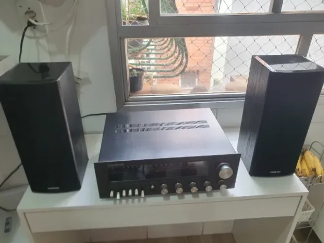 Receiver vintage Gradiente S125 com caixas Onkyo