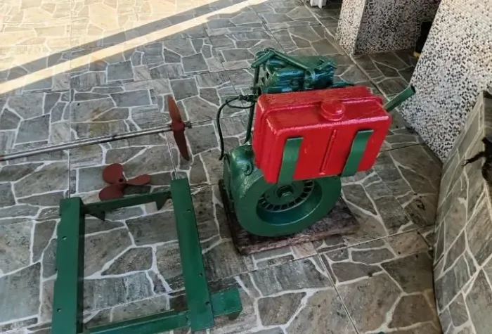 MOTOR DE BARCO