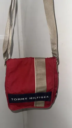 bolsa da tommy hifiger lateral