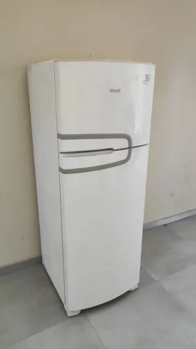 VENDO GELADEIRA CÔNSUL FROST FREE EM PERFEITO ESTADO DE USO COM GARANTIA