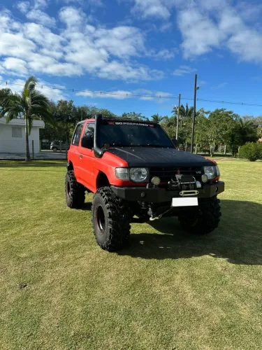 Mitsubishi Pajero GLS 3.5 V6 2P AUT 1999