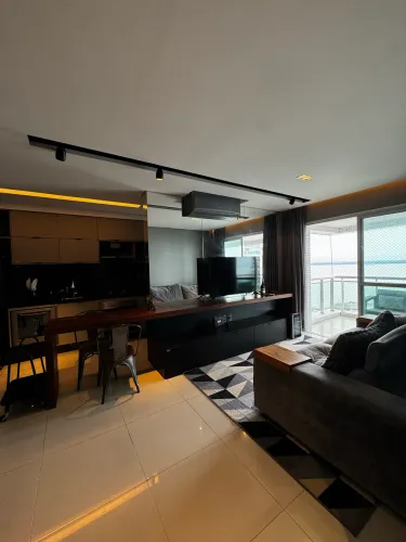 Mandarim com Vista pra baía, andar alto, uma suíte com closet!