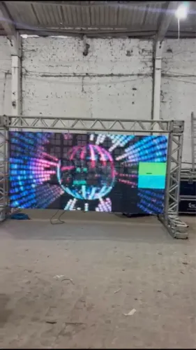 Painel de led P20 vazado