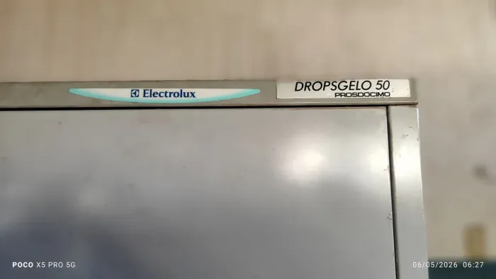 Máquina de Gelo, faz 50kg de gelo/dia. Maravilhosa Prosdócimo Electrolux 