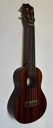 Ukulele Shelby SU23T
