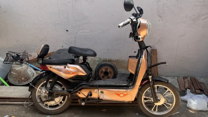 Bicicleta elétrica pra recuperar