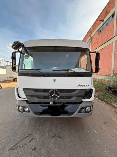 Mercedes Benz ATEGO 3033/63 SE