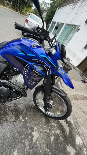 XTZ Lander 250 2023 quitada