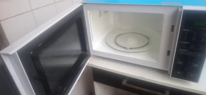 Microondas Midea 220V 27L Azul