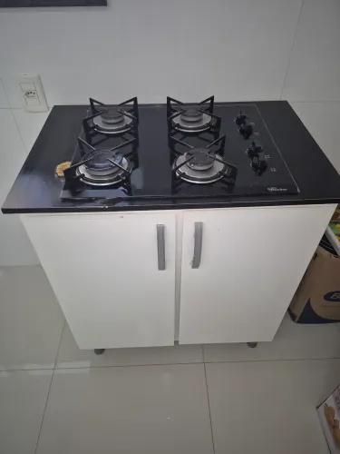 Vendo balcão de fogão com fogão da fischer e mangueiras de gás 