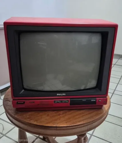 TV Antiga de Tubo Philips "Look" Vermelha - Vintage / Decoração / Coleção