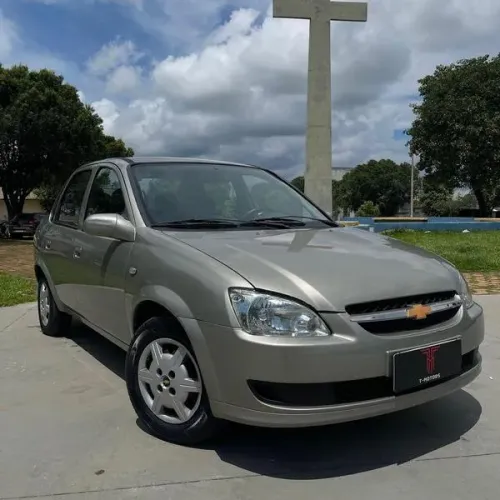 Chevrolet Classic Advantage 1.0 VHC Flexpower 4P 2011
