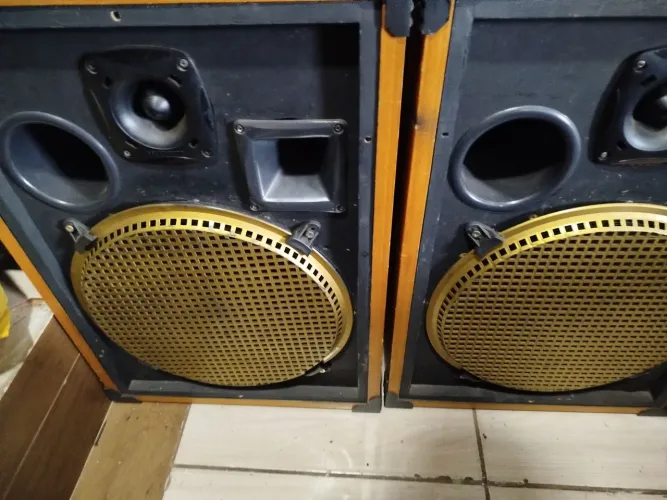 (PAR DE CAIXAS PASSIVAS P/SOM MECÂNICO 3 VIAS 15" X 1000W CADA)