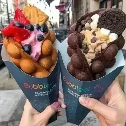 Máquina de Bubble Waffle - Cone Profissional - 220W - novo!