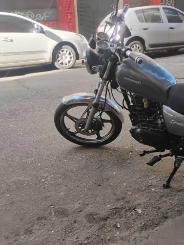 Vendo Suzuki Intruder 125 - Ano 2006/ COR Cinza- Clássica e Econômica!