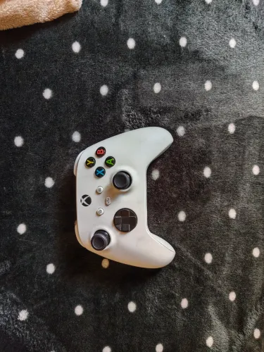 Controle de Xbox com defeito