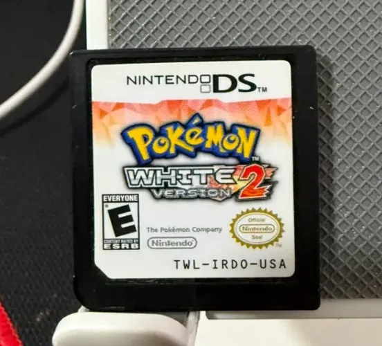 Pokémon White Version 2 ORIGINAL Nintendo DS - Americano/USA