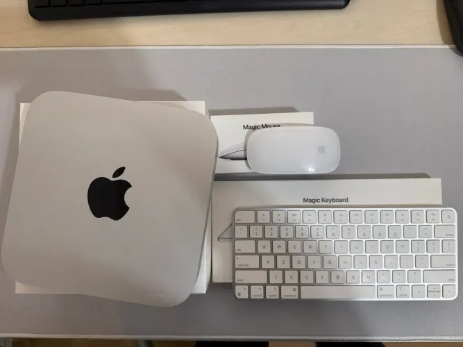 Mac Mini M2 8GB 512SSD + Magic Keyboard e Magic Mouse Originais