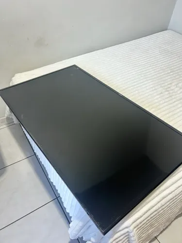 TV Samsung 49 polegadas com tela Estragada