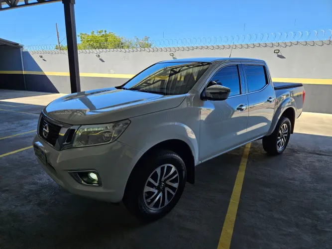Nissan Frontier XE CD 4X4 2.3 Bi-TB Diesel Aut. 2022