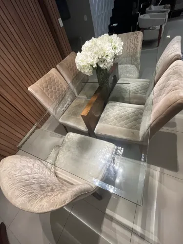Mesa de 6 cadeiras 