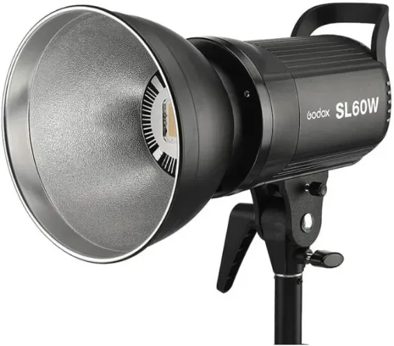 Kit Fotografia Profissional (Iluminador, Softbox, Tripé + Brindes)