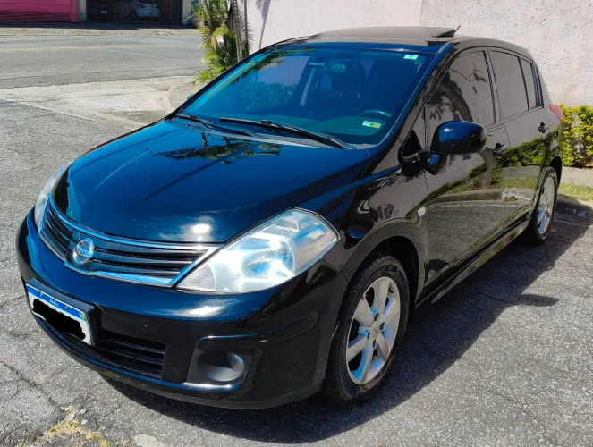 Nissan Tiida SL 1.8/1.8 Flex 16V Aut. 2013