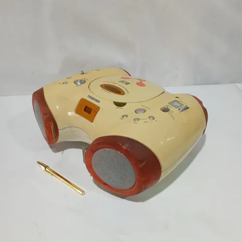 Rádio antigo para decoração ou peças 