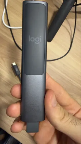 Apresentador sem fio Logitech Spotlight USB ou Bluetooth e Bateria Recarregável