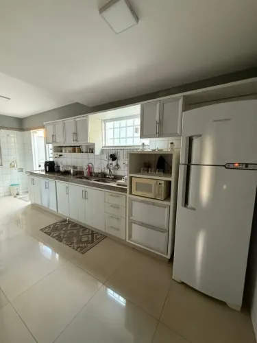 Vendo Casa em Condomínio Calhau - Ilha de Capri Prox shopping do automóvel
