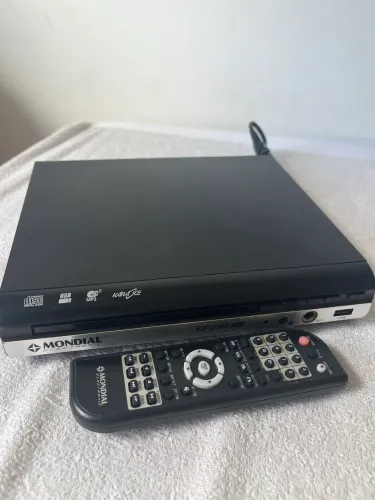 DVD Mondial com Controle Remoto 