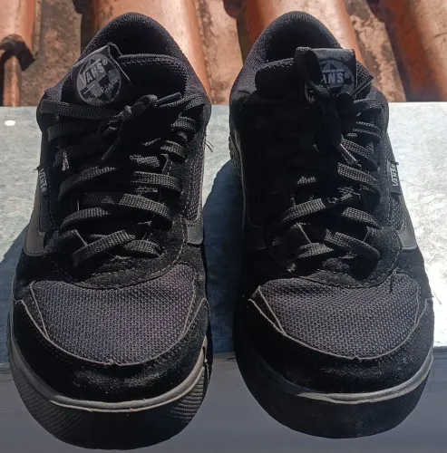 Sapatos VANS Off The Wall unissex preto sobre preto masculino 