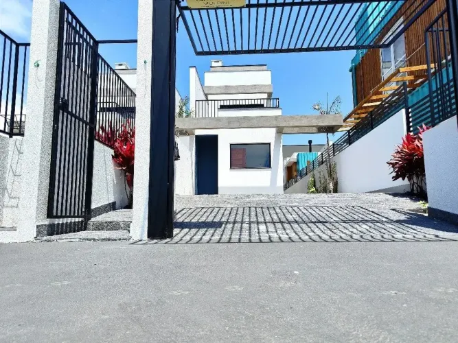 Imóvel para venda tem 140 metros quadrados com 3 quartos em Campeche - Florianópolis - SC
