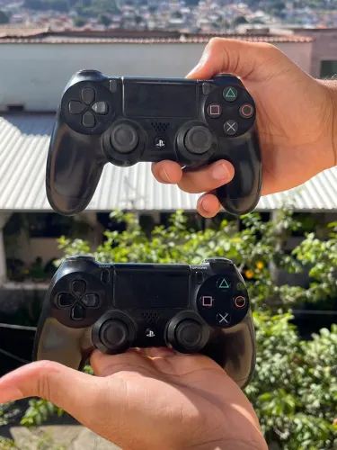 2 Controles Original Sony DualShock 4 PS4 Preto - Funcionando Perfeitamente