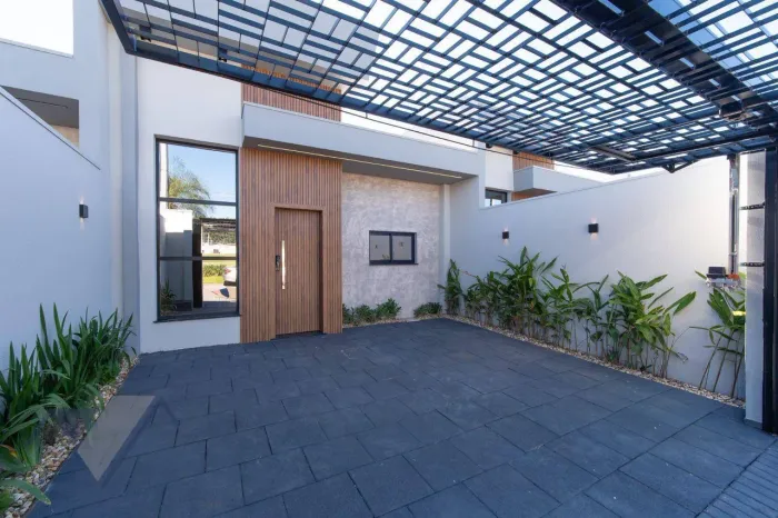 Casa com 3 dormitórios à venda, 71 m² por R$ 527.000,00 - Recanto Tropical - Cascavel/PR