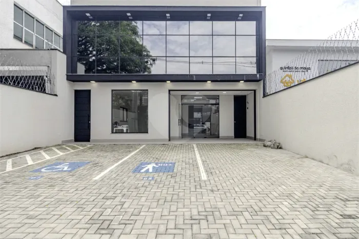 Prédio inteiro para locação em Vila romana - SP