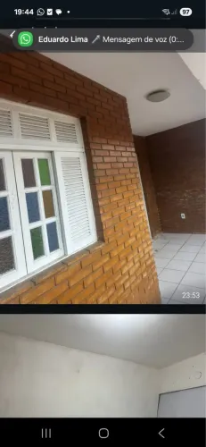 Aluga-se casa