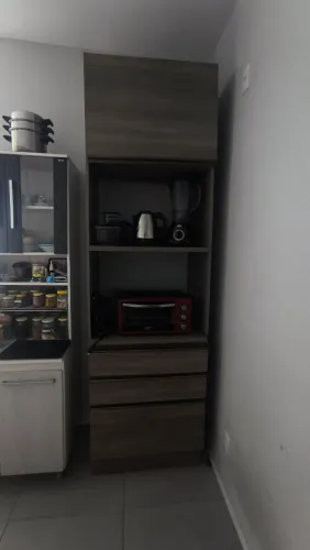 Balcão com pia em inox e Paneleiro/Torre com nichos e gavetas!