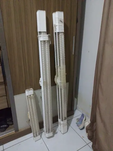 ? 5 Luminárias Lineares com Grade | Lote por R$ 200