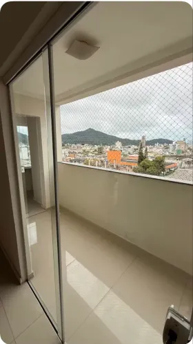 Vende-se apartamento amplo no bairro tabuleiro em Camboriú