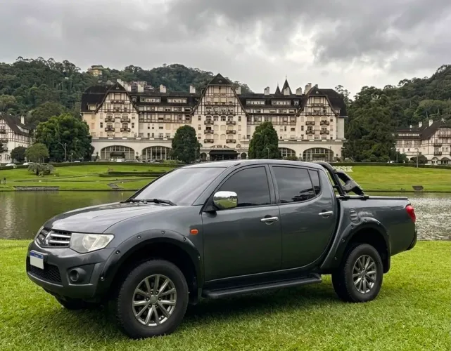 Mitsubishi L200 Triton GLX 3.2 CD TB Int.diesel MEC 2017