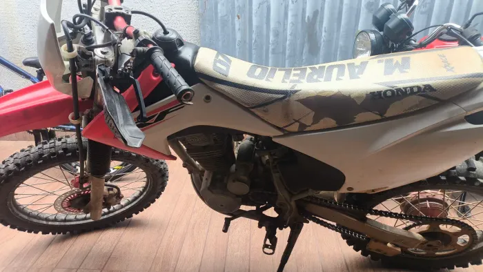 CRF 230 f