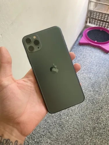 Iphone 11 pro max nunca aberto