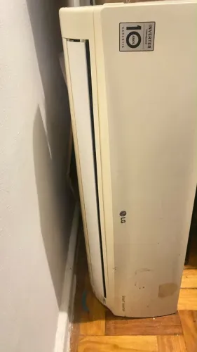 (com condensadora, controle e suporte interno).