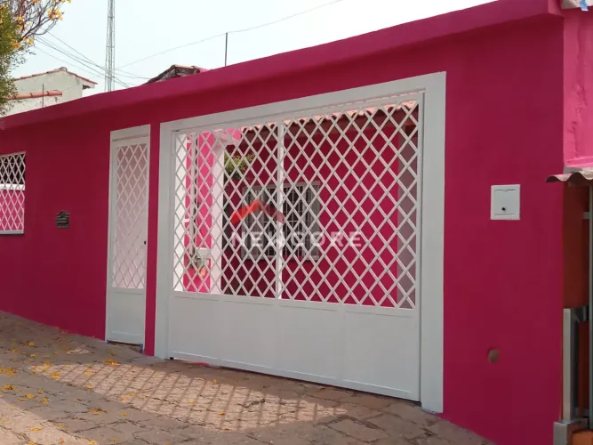 Casa em Rua Wanderley Borsari - Parque São Lourenço - Indaiatuba/SP