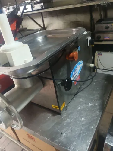 Picador de carne boca 22