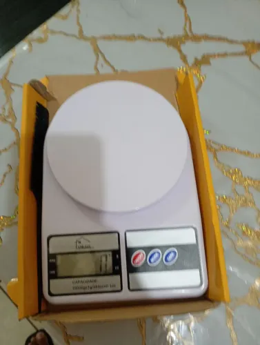Balança 15 reais nova