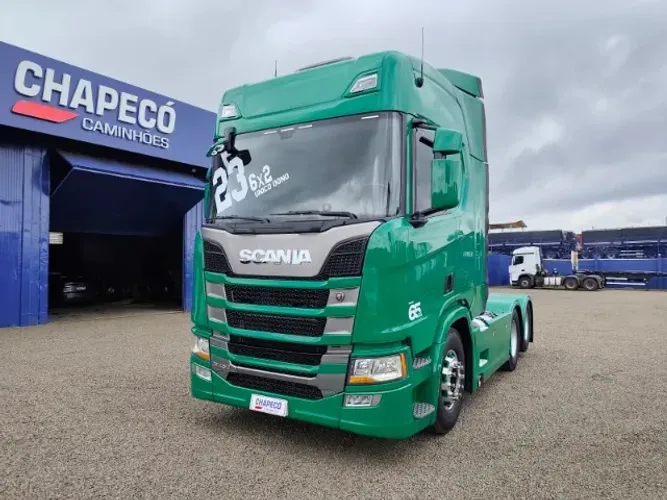 Scania R450 6x2 ano 2023