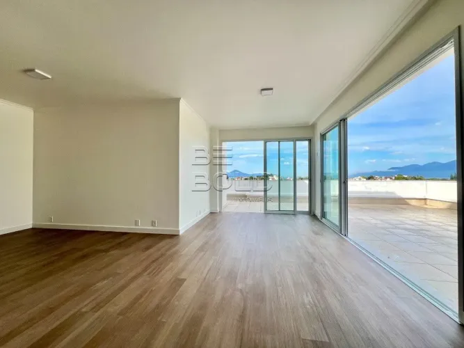 Cobertura plana com vista mar e 4 dormitórios Bom Abrigo