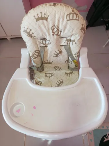 Cadeirinha de alimentação